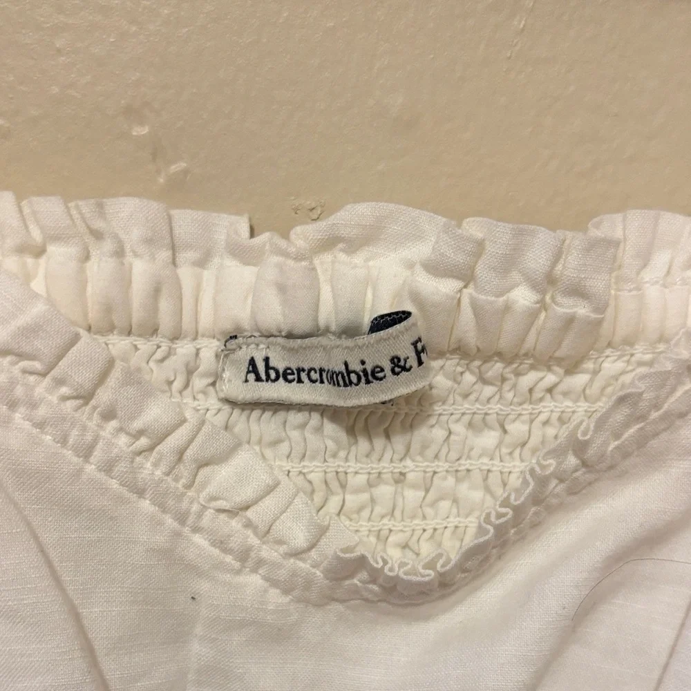 Abercrombie & Fitch White Puff Sleeve Blouse
